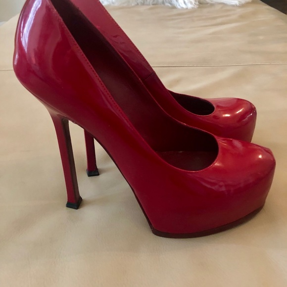 Yves Saint Laurent Tribute Two Pumps Red Patent - Picture 7 of 8